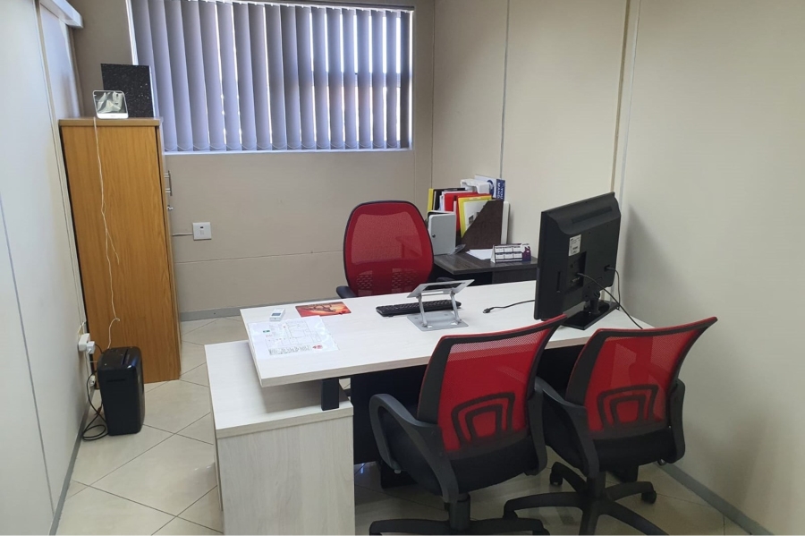 To Let commercial Property for Rent in Newton Park Eastern Cape